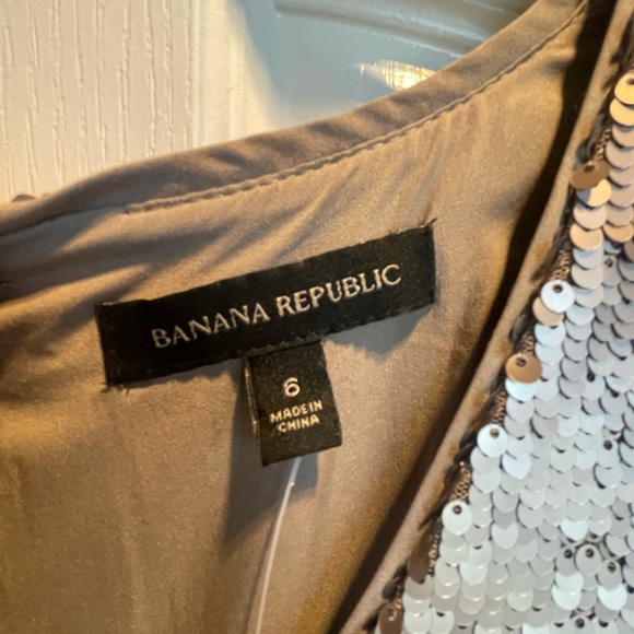NWT, Banana Republic Shimmering Sequin Gold / Bronze Mini Dress - Picture 4 of 7